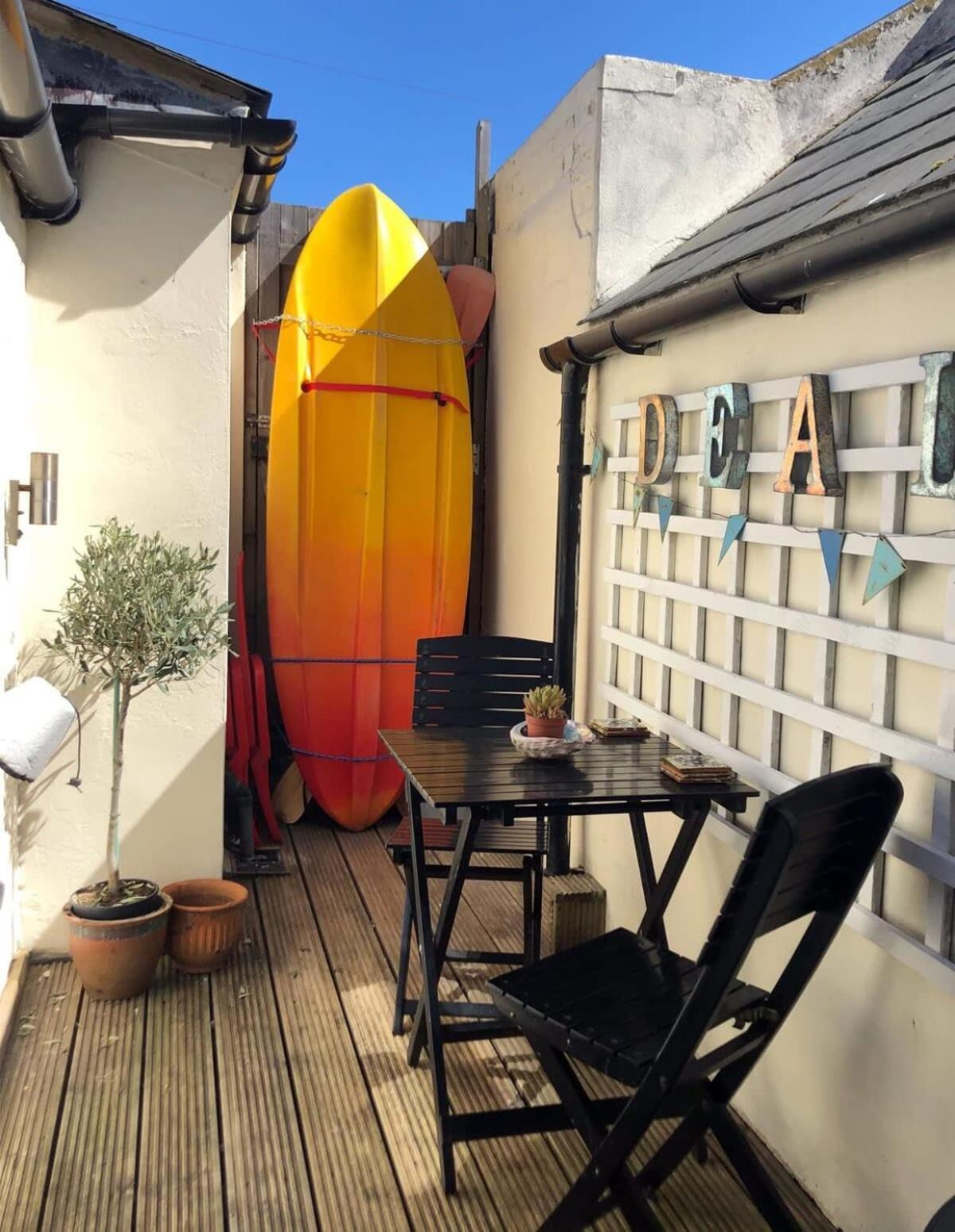 The Skiff Deal Exterior foto